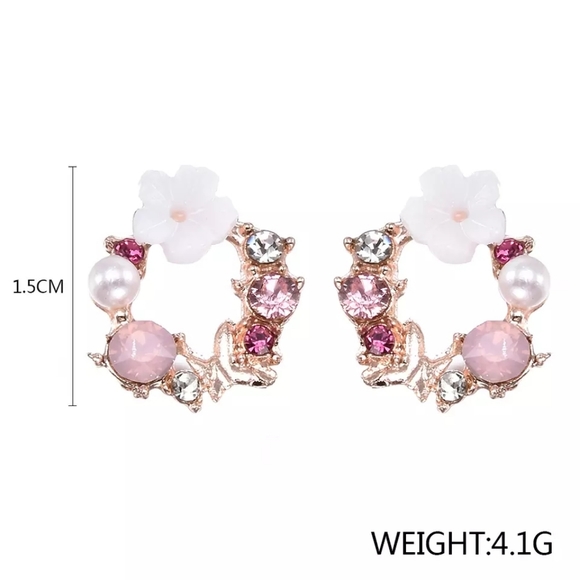 3 pair Flower Rounds Temperment Stud Earrings - Picture 6 of 8